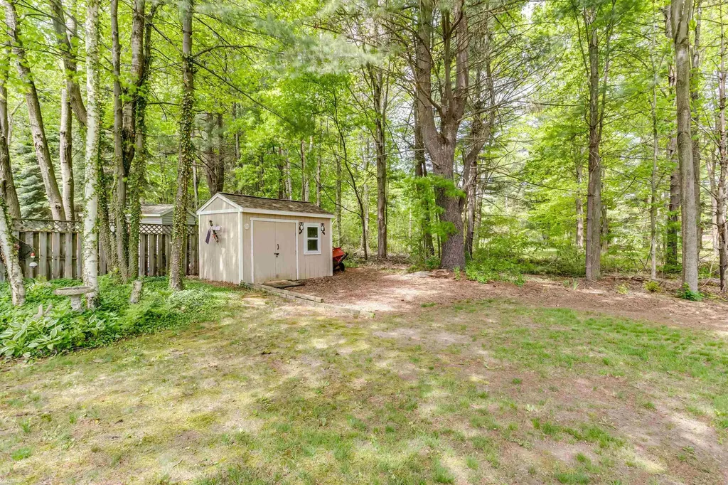 5656 Pine Court Kimball Township MI 48074