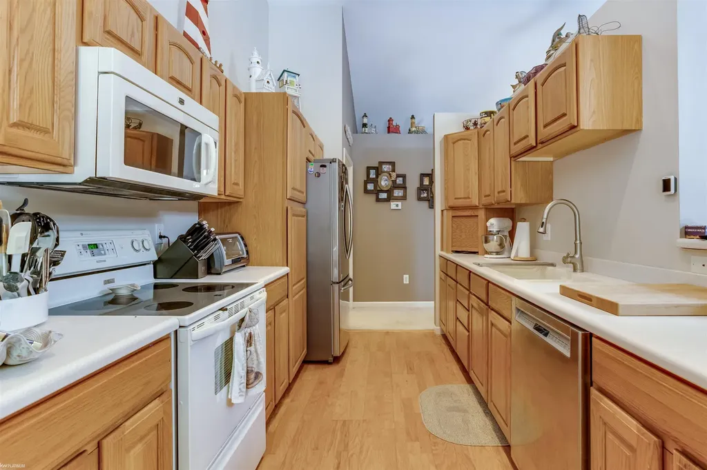 5656 Pine Court Kimball Township MI 48074