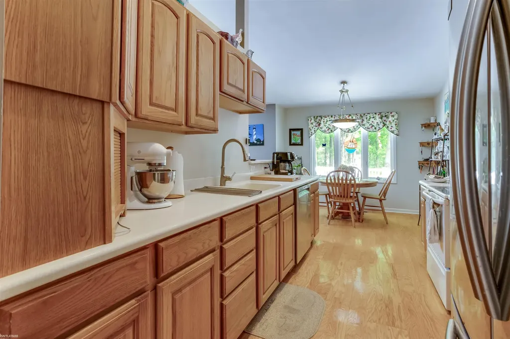 5656 Pine Court Kimball Township MI 48074