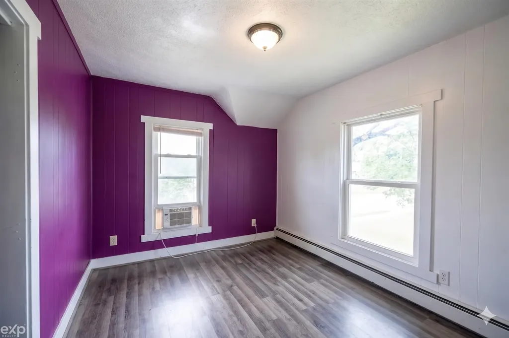 1939 Delwood SW Avenue Wyoming City MI 49509