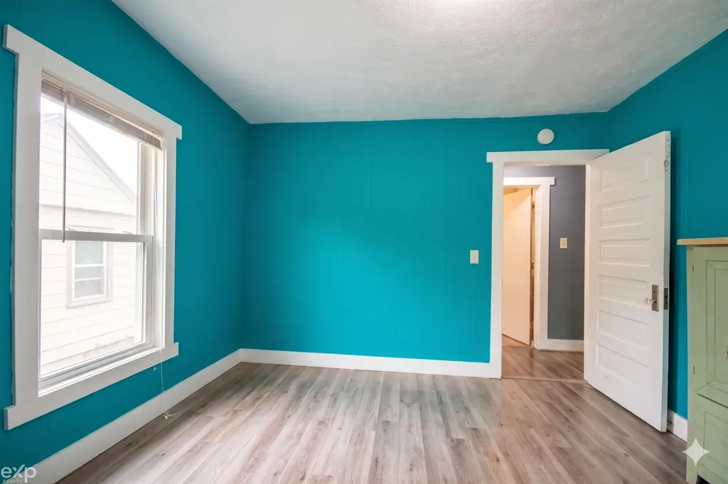 1939 Delwood SW Avenue Wyoming City MI 49509