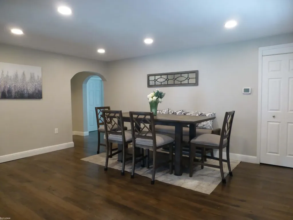 5544 Meadow View Street Sterling Heights City MI 48310