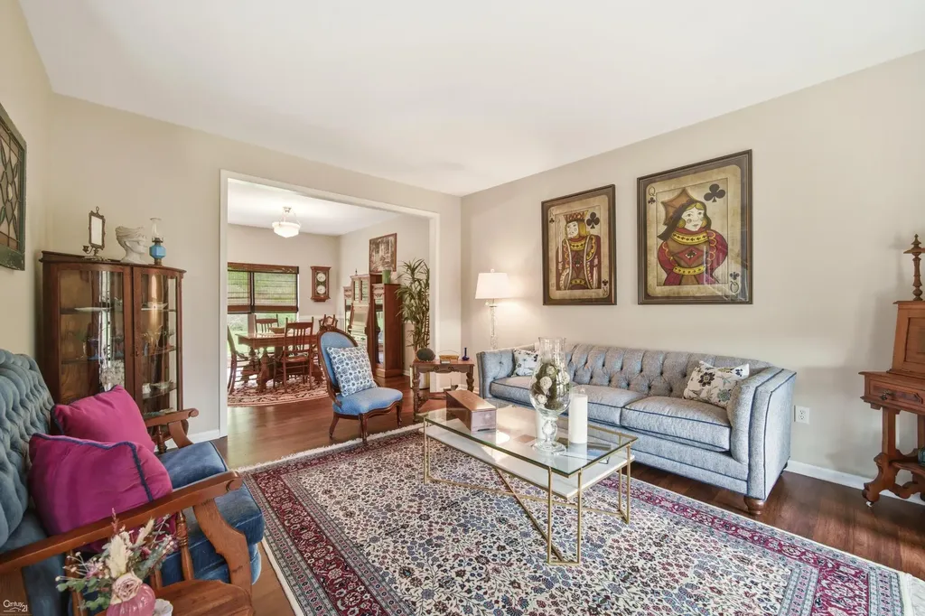 2812 Steeplechase Street Highland Charter Township MI 48357