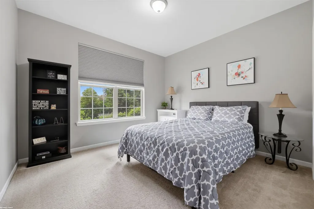 40478 Oakbrook Drive Sterling Heights City MI 48310