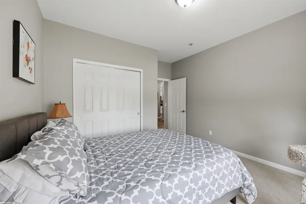 40478 Oakbrook Drive Sterling Heights City MI 48310