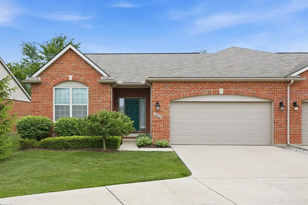 40478 Oakbrook Drive Sterling Heights City MI 48310