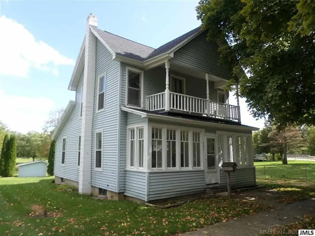 803 S Monroe Street Albion City MI 49224