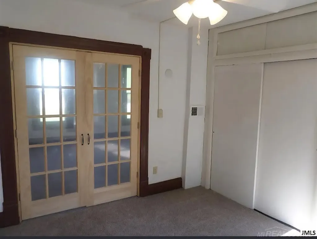803 S Monroe Street Albion City MI 49224