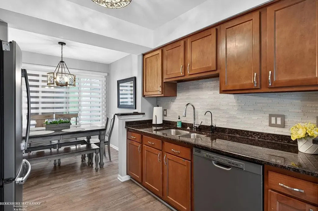 43815 Coachmaker Drive Sterling Heights City MI 48313