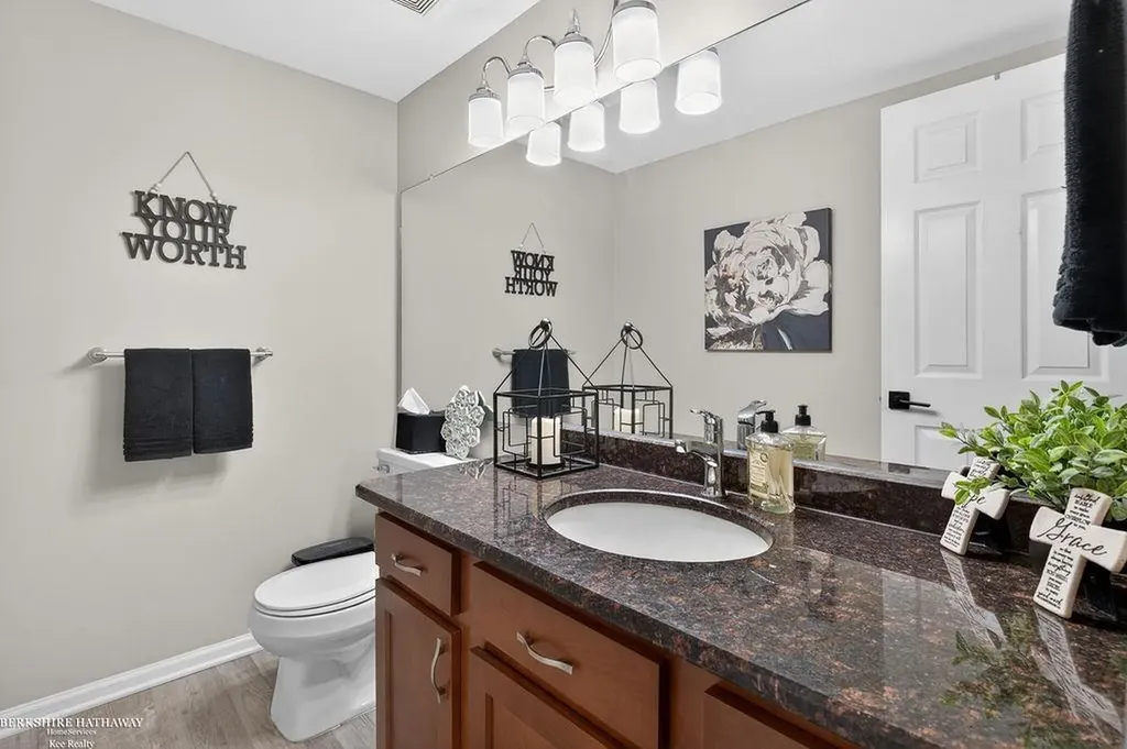 43815 Coachmaker Drive Sterling Heights City MI 48313