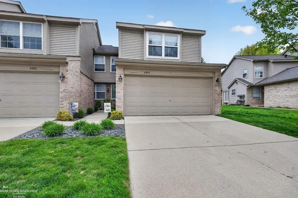 43815 Coachmaker Drive Sterling Heights City MI 48313