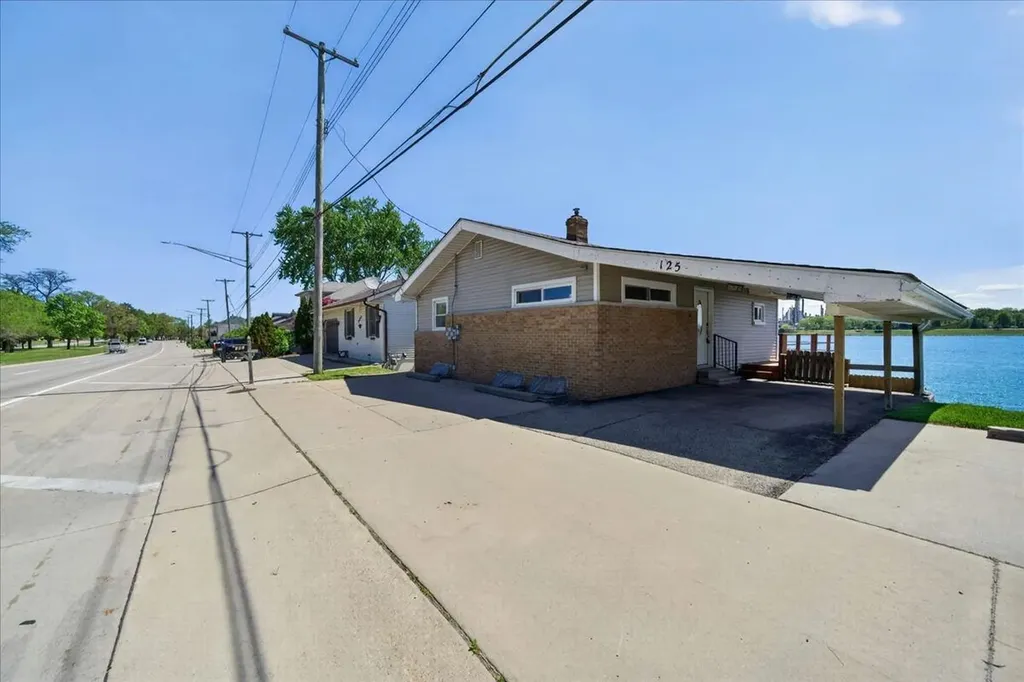 125 Gratiot Boulevard Marysville City MI 48040
