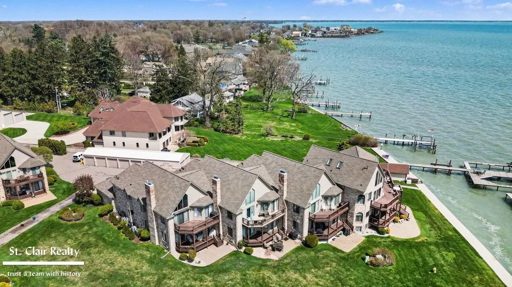 50703 Harbour View Drive New Baltimore City MI 48047