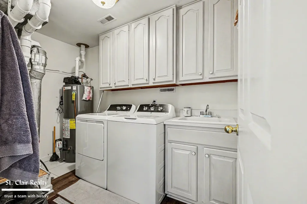 50703 Harbour View Drive New Baltimore City MI 48047