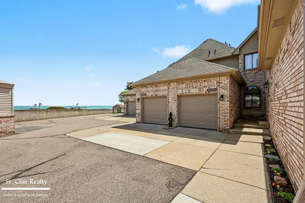 50703 Harbour View Drive New Baltimore City MI 48047