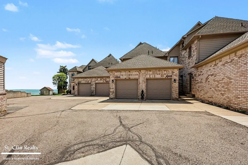50703 Harbour View Drive New Baltimore City MI 48047
