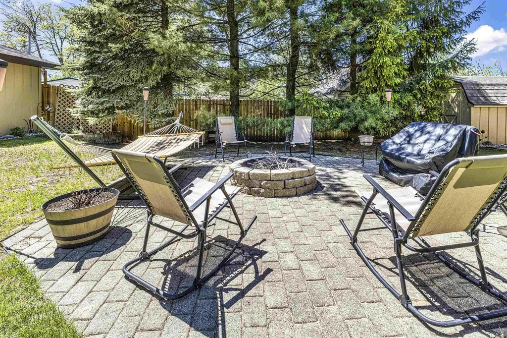 115 Logan Avenue Denton Township MI 48629