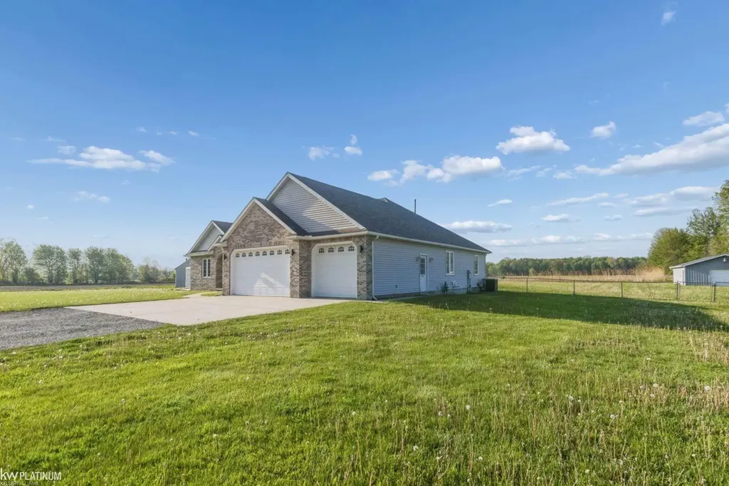 13201 Speaker Road Brockway Township MI 48097