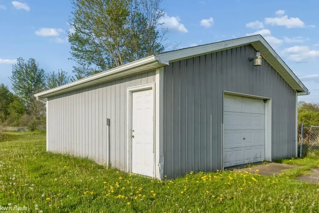 13201 Speaker Road Brockway Township MI 48097