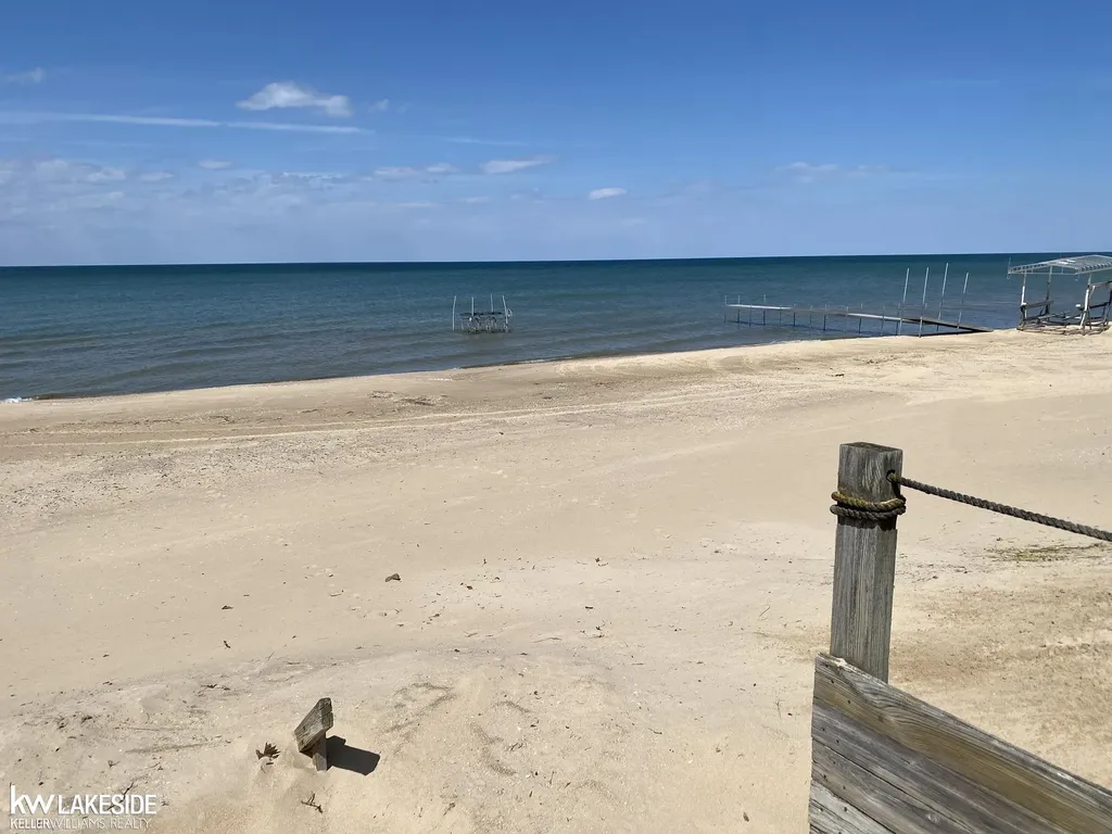 5825 Oak Pointe Drive Caseville Township MI 48725