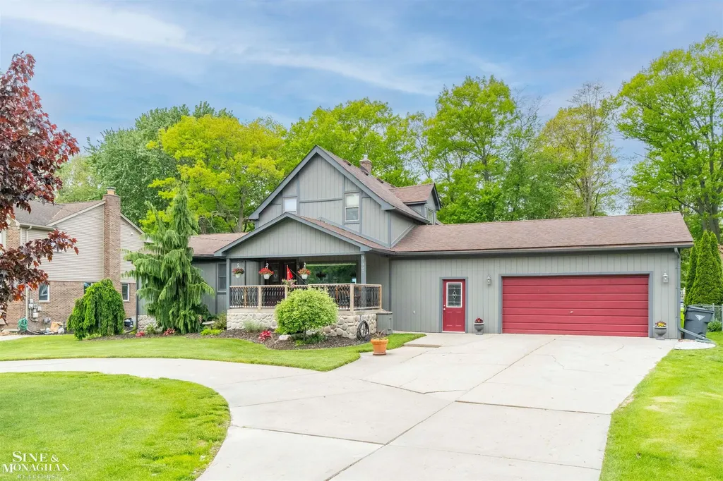 37907 Hazel Street Harrison Charter Township MI 48045