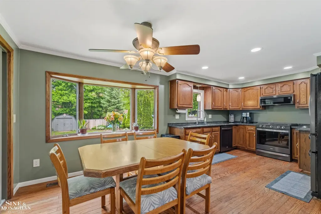 37907 Hazel Street Harrison Charter Township MI 48045