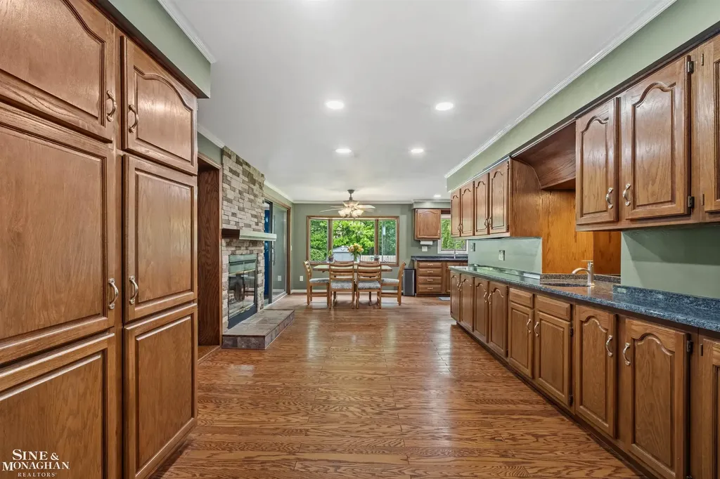37907 Hazel Street Harrison Charter Township MI 48045