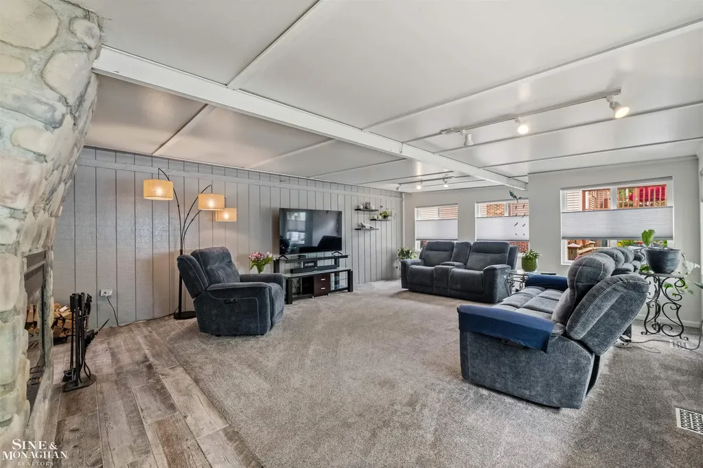 37907 Hazel Street Harrison Charter Township MI 48045
