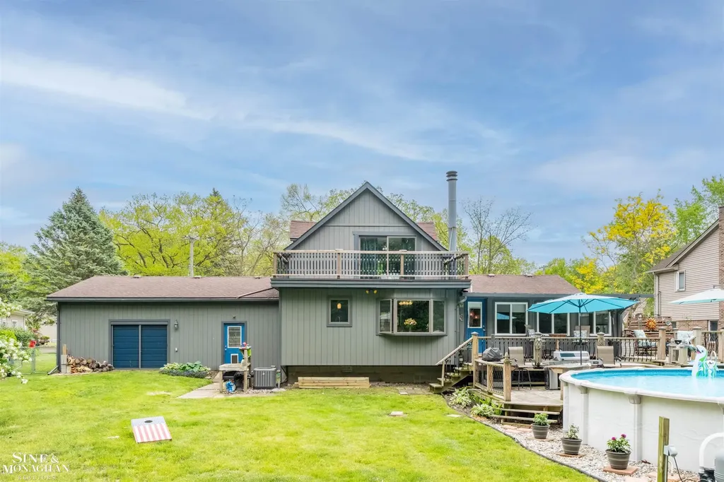 37907 Hazel Street Harrison Charter Township MI 48045