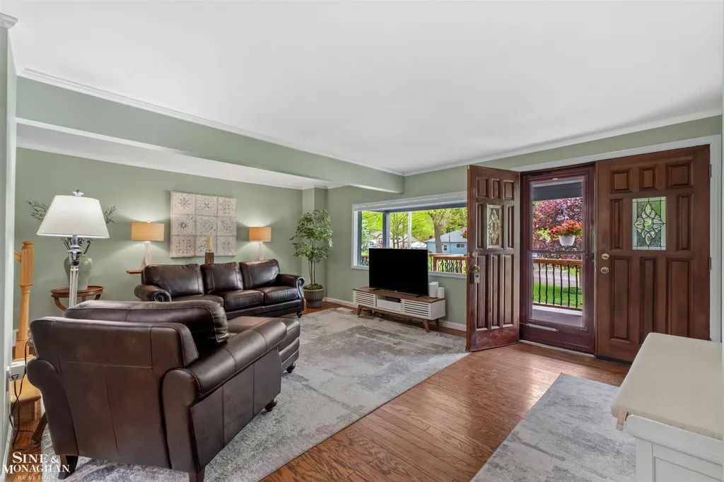 37907 Hazel Street Harrison Charter Township MI 48045