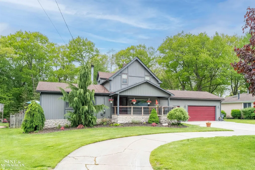 37907 Hazel Street Harrison Charter Township MI 48045