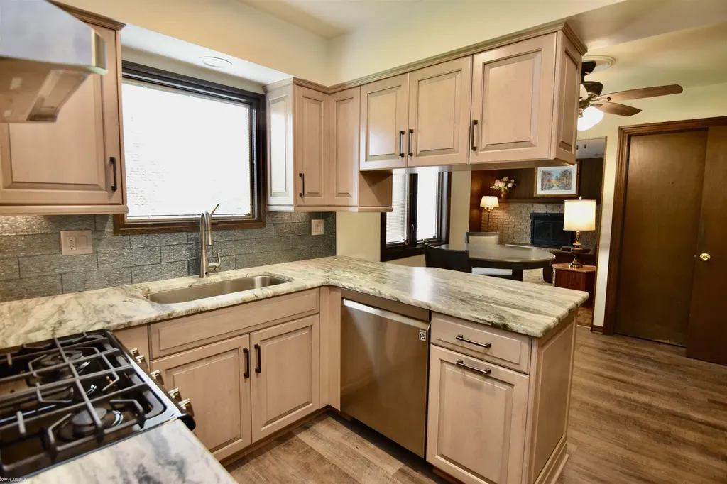 2620 Kipling Drive Sterling Heights City MI 48310