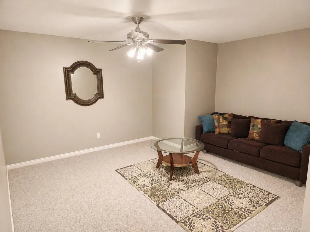 42682 Park Cresent Drive Sterling Heights City MI 48313