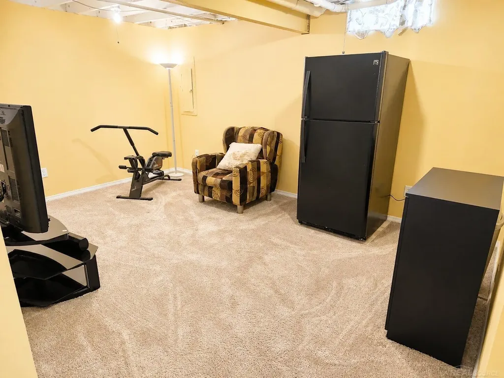 42682 Park Cresent Drive Sterling Heights City MI 48313
