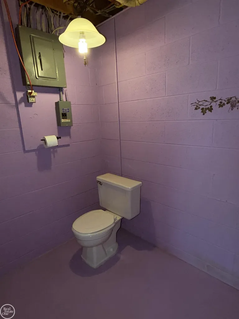 4063 N River Road Fort Gratiot Charter Township MI 48059