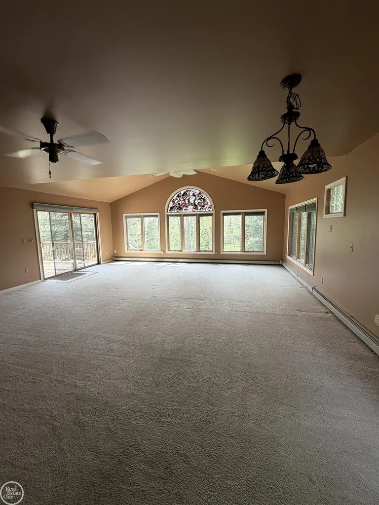 4063 N River Road Fort Gratiot Charter Township MI 48059