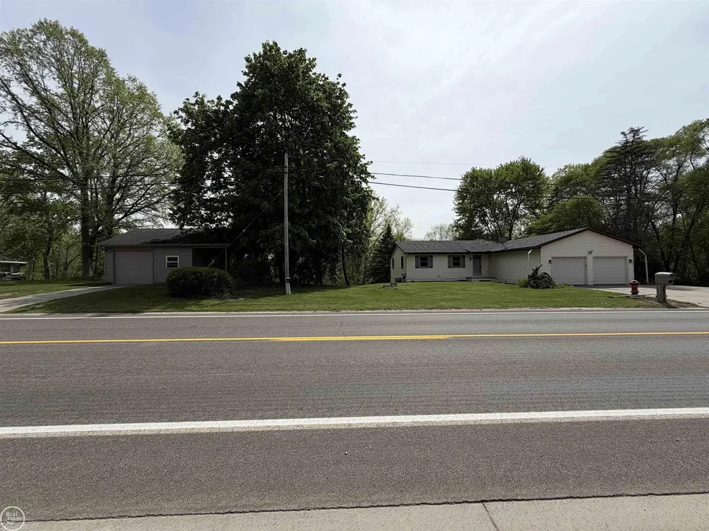 4063 N River Road Fort Gratiot Charter Township MI 48059