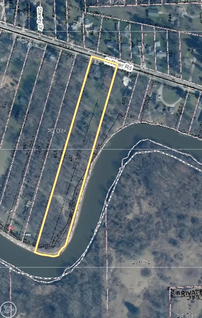 4063 N River Road Fort Gratiot Charter Township MI 48059
