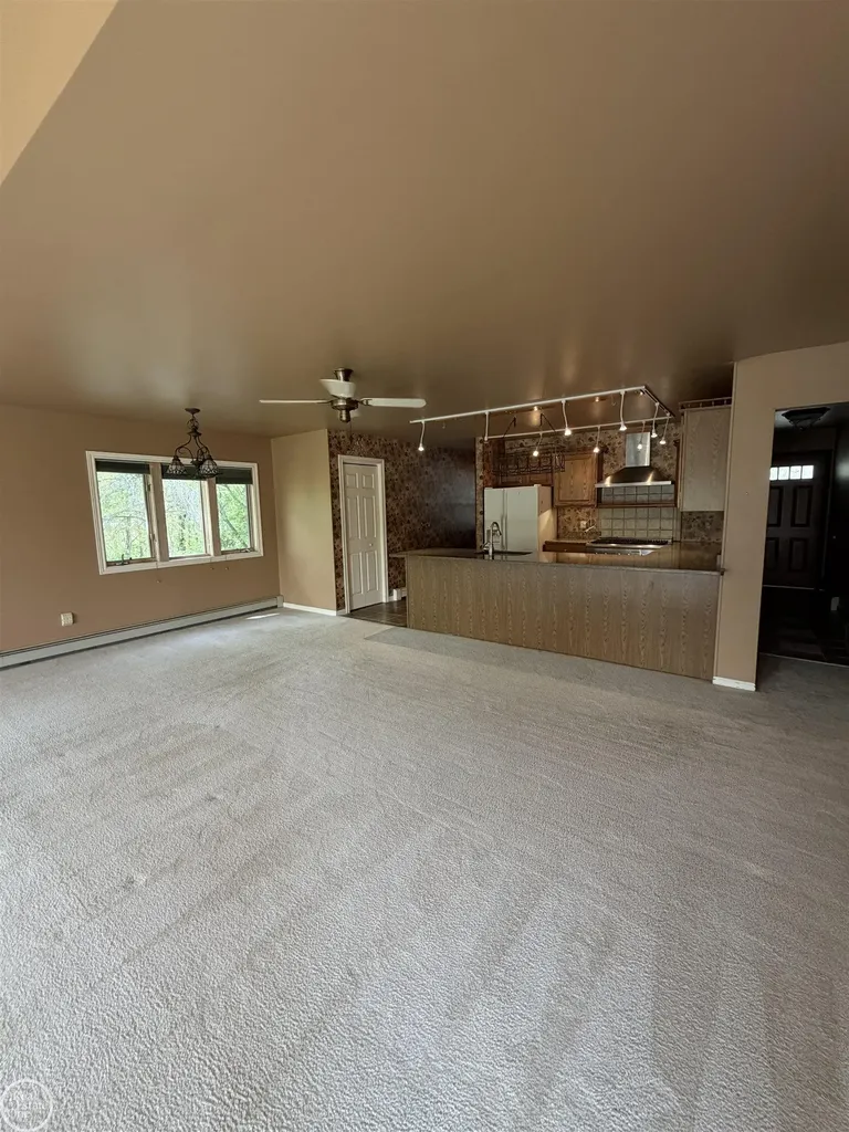 4063 N River Road Fort Gratiot Charter Township MI 48059
