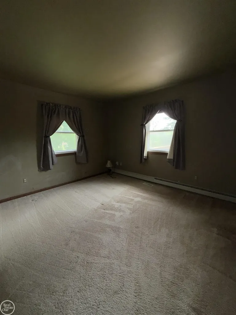 4063 N River Road Fort Gratiot Charter Township MI 48059