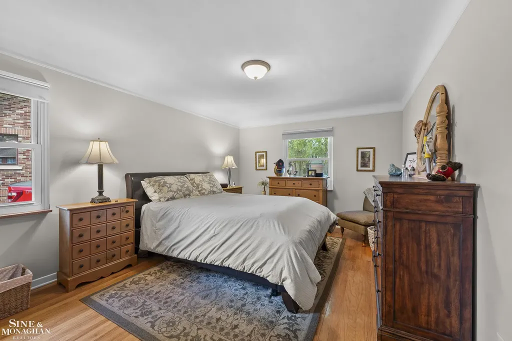 401 Mckinley Avenue Grosse Pointe Farms City MI 48236