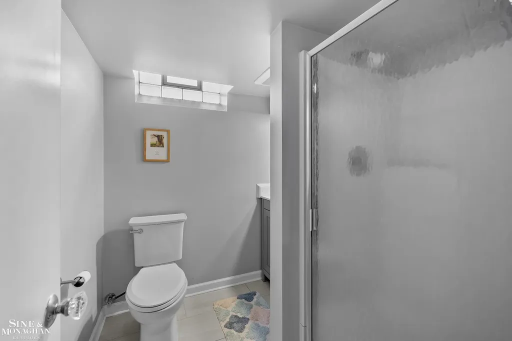 401 Mckinley Avenue Grosse Pointe Farms City MI 48236