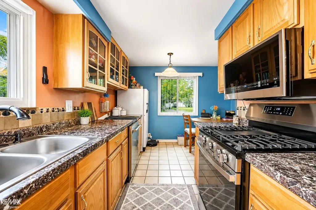 939 Liberty Street Algonac City MI 48001