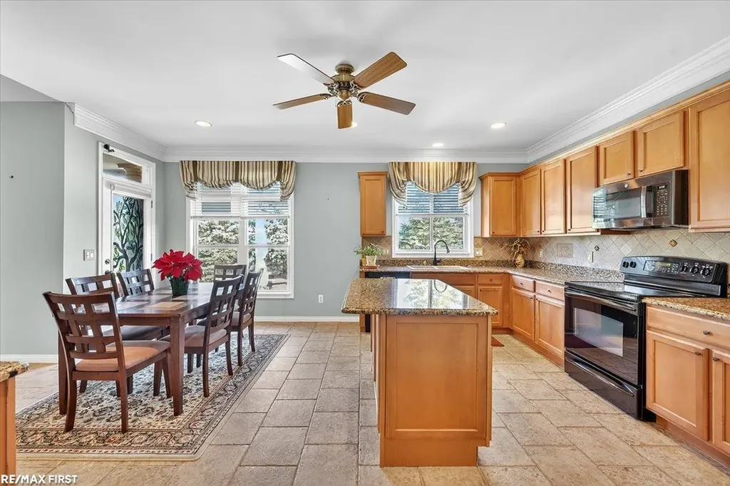 7969 Stableford Drive Washington Township MI 48094
