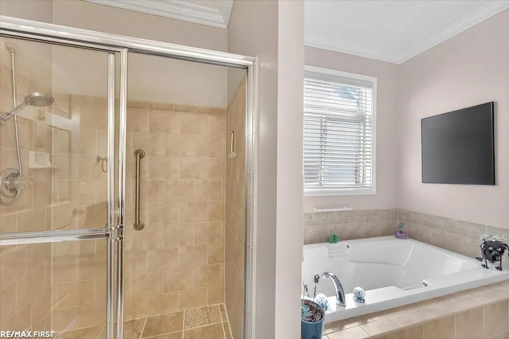 7969 Stableford Drive Washington Township MI 48094