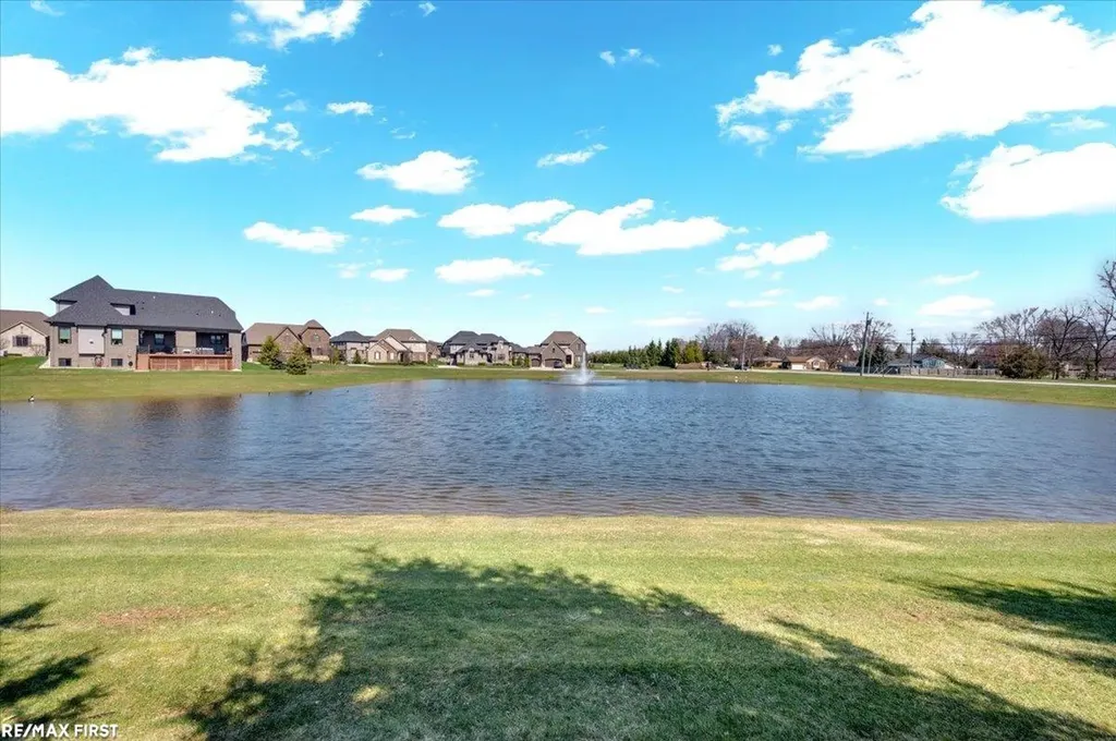 7969 Stableford Drive Washington Township MI 48094