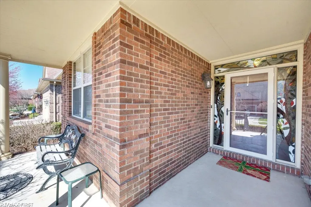 7969 Stableford Drive Washington Township MI 48094