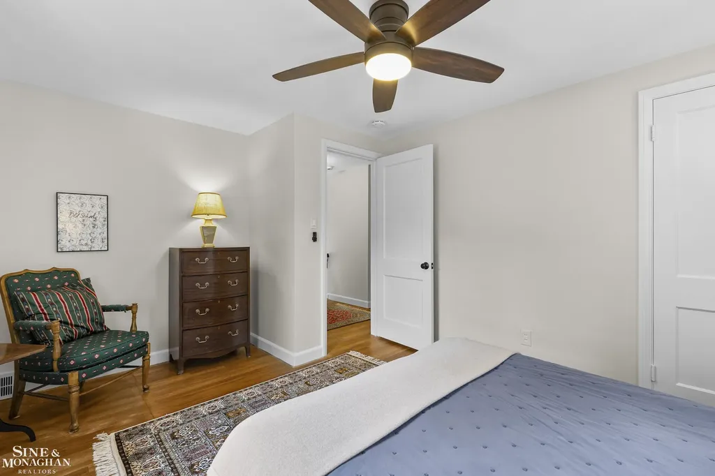106 Meadow Lane Grosse Pointe Farms City MI 48236