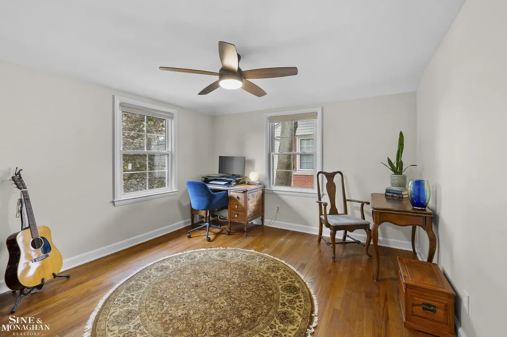 106 Meadow Lane Grosse Pointe Farms City MI 48236