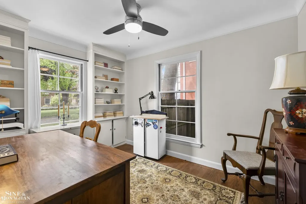 106 Meadow Lane Grosse Pointe Farms City MI 48236